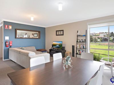 2 / 4 Warbler Crescent, North Narooma
