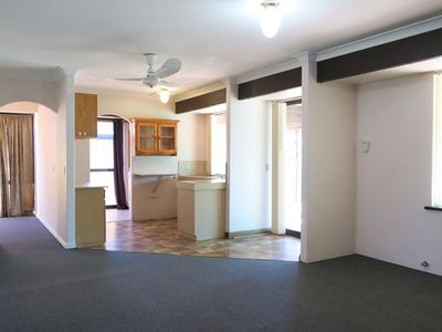 12 Regnans Close, Mirrabooka
