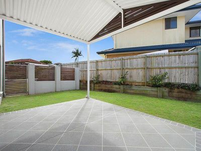 6 Gagarra Street, Eight Mile Plains