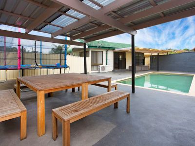 1 Tallawong Crescent, Dapto