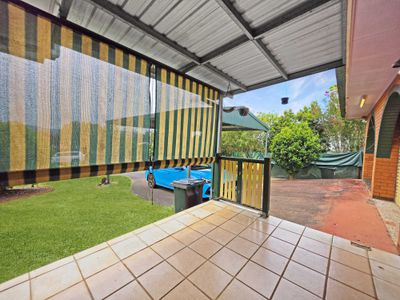 6 Eighth Avenue, Atherton