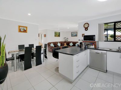2 Wave Court, Toogoom