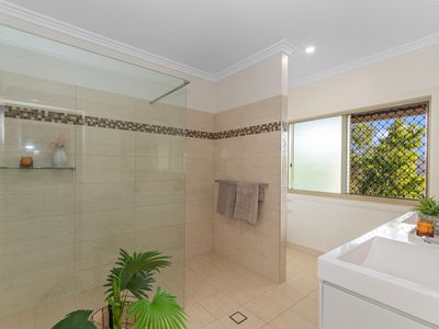 20 The Point, Castle Hill