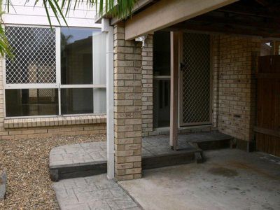 5 / 11 Smith Road, Woodridge