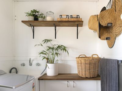 17938 Pacific Highway, Jones Island