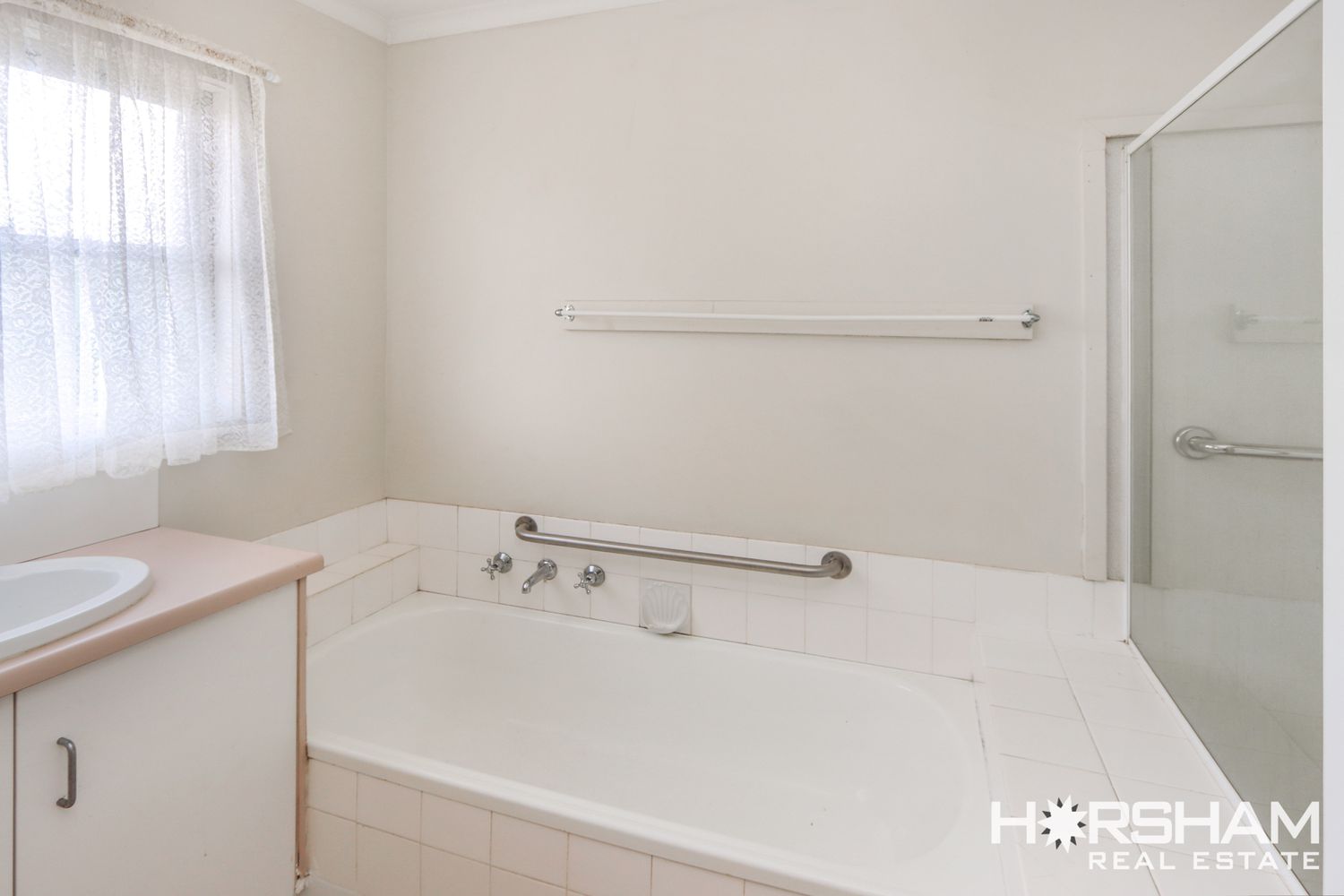 12 Shirley Street, Horsham