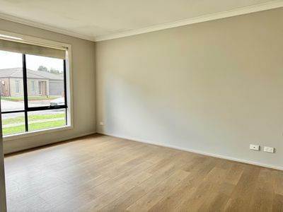 29 Phillip Drive, Wyndham Vale