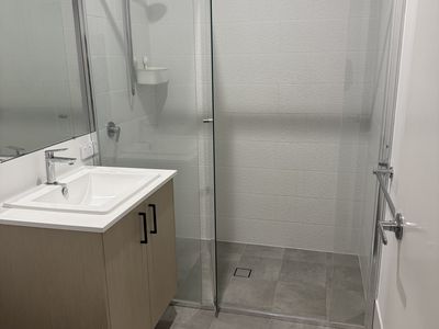 102 Leeward Avenue, Eglinton