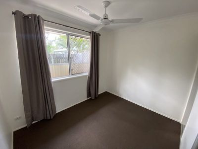 1 / 12 Bayrise Drive, Urangan