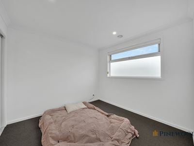 13 Growling Crescent, Wollert