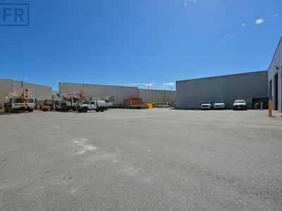 10 Merino Entrance, Cockburn Central