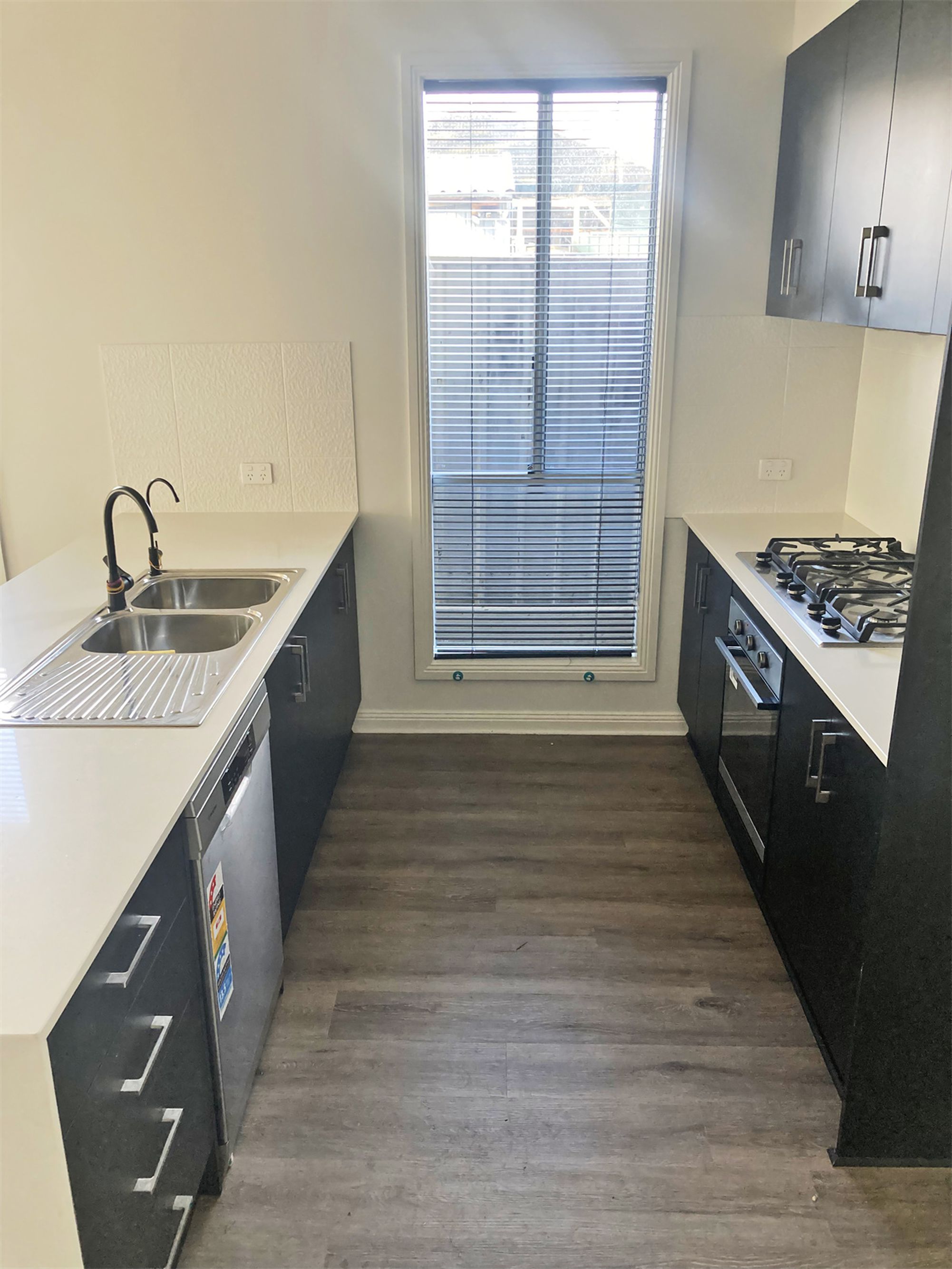 57 Robert Avenue, Clearview