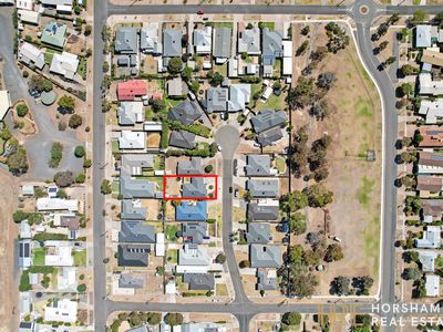 5 Matthews Court, Horsham
