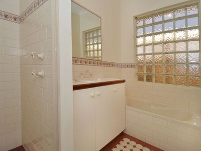 25 McKenzie Street, Hannans