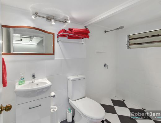 QUEENSLANDER LOVED & CHERISHED IN OLD TEWANTIN image 21 QUEENSLANDER LOVED & CHERISHED IN OLD TEWANTIN image 21