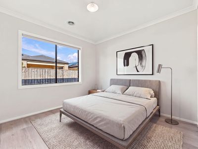 11 Rhubarb Road, Manor Lakes