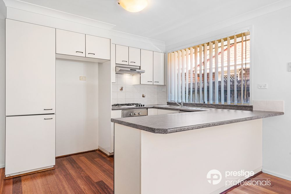 40 Lyndhurst Court, Wattle Grove