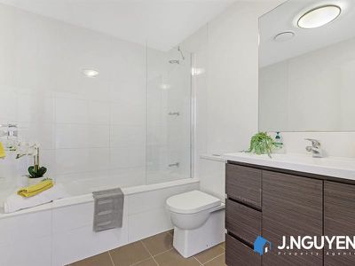 1302 / 420 Macquarie Street, Liverpool
