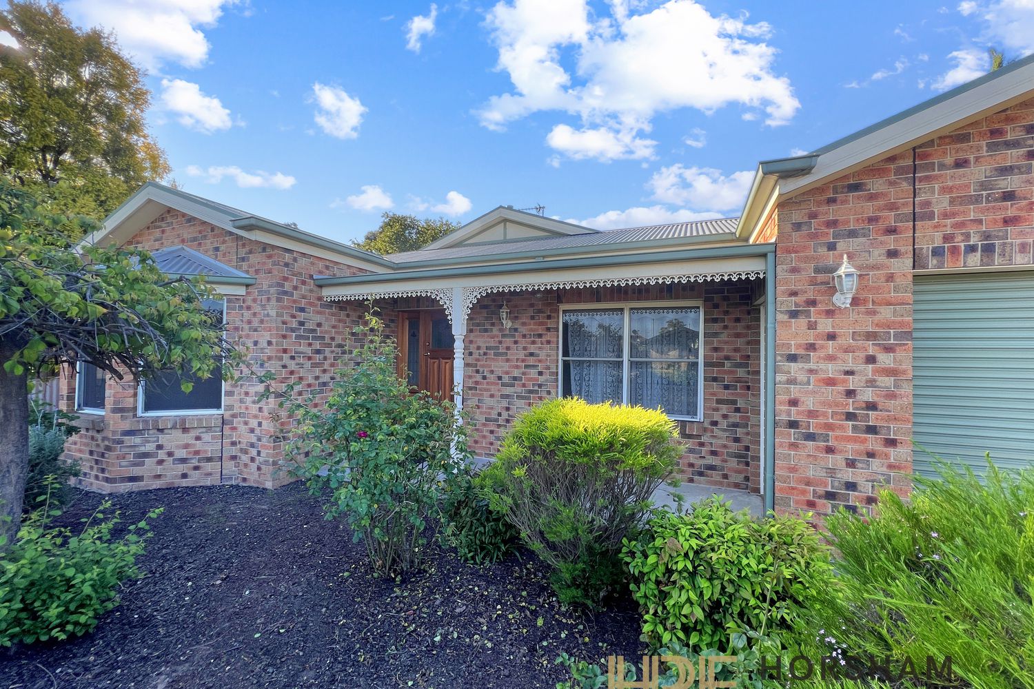 1 / 8 Dougherty Street, Horsham