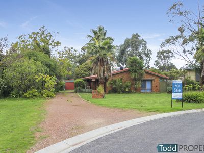 4 Redleaf Close, Heathcote