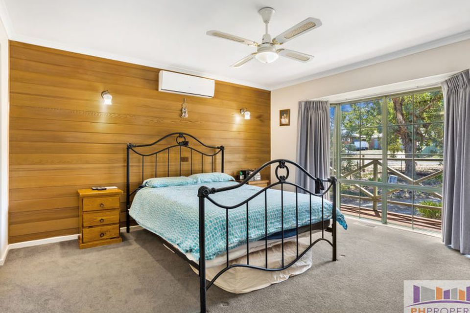 12 Muir Street, Kangaroo Flat
