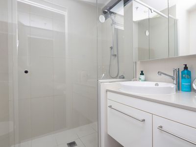 1028 / 16 Hamilton Place, Bowen Hills