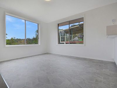 8 Bolton Close, Bolton Point