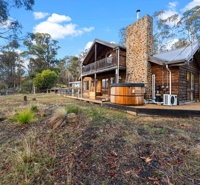 880 Collins Cap Road, Molesworth