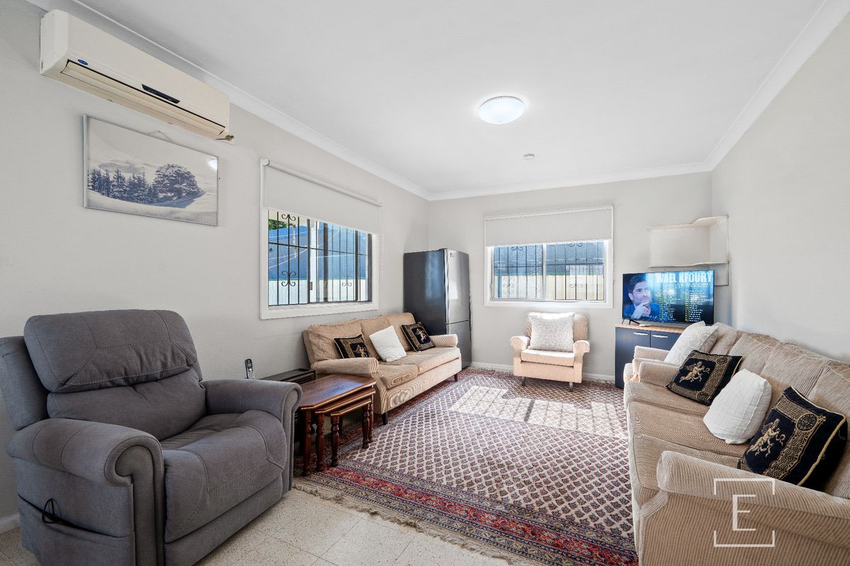5 Flora Street, Roselands