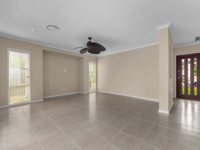 12 Foxwood Circuit, Wakerley