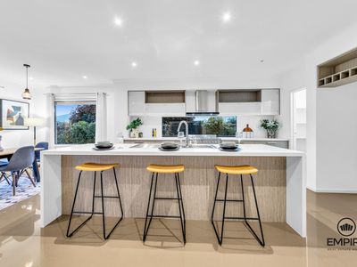 27 Strikeline Crescent, Clyde North