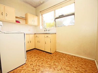 4 / 18 Shadforth Street, Wiley Park