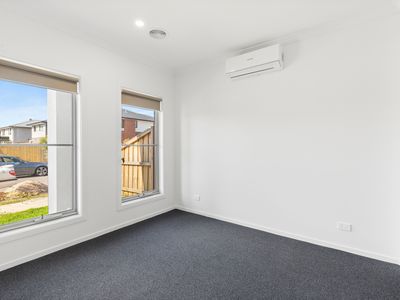 27 Nubeena Crescent, Donnybrook