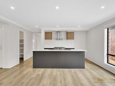 8 Pankina Road, Mambourin