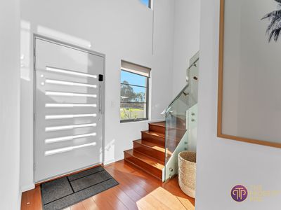 11 The Grandstand, Harrisdale