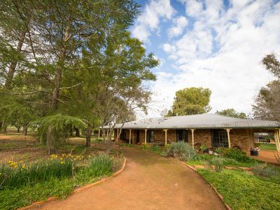 7R Yallamba Road, Dubbo