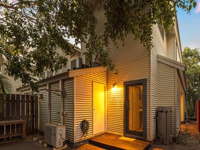 4 / 7 Bagot Street, Djugun