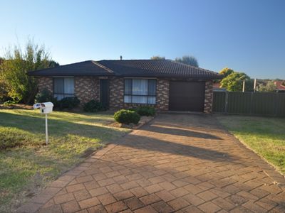 8 Jack William Drive, Dubbo
