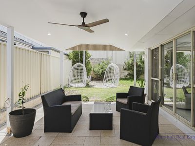 28 Newgain Cres, Carramar