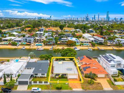 18 Rosemont Ave, Broadbeach Waters