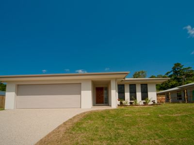 18 Companion Way, Cannonvale