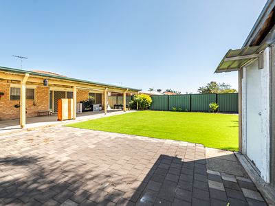 12 Carakine Grove, Thornlie