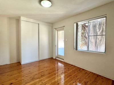 2 / 27 Park Street, Campsie