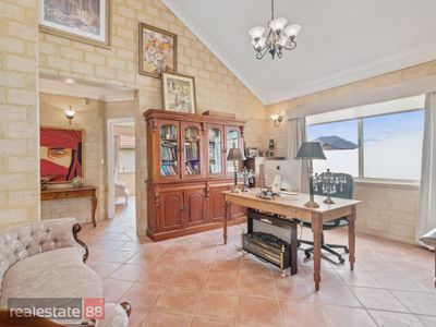 12 De Havilland View, Maylands
