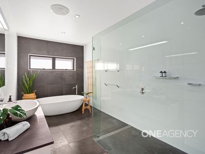 9 Boronia Avenue, Windang
