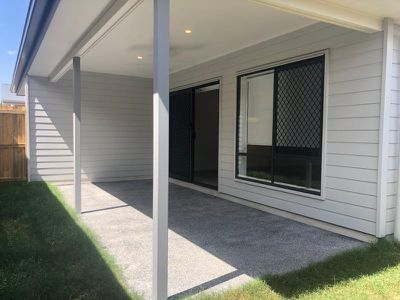 A / 11 Rothbury Street, Logan Reserve