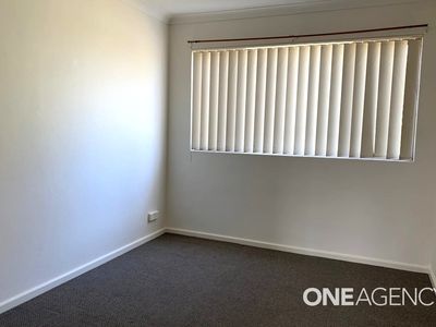 2 / 7 Windle Street, Lake Illawarra