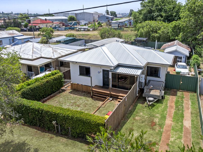 3 Robsart Street, North Toowoomba