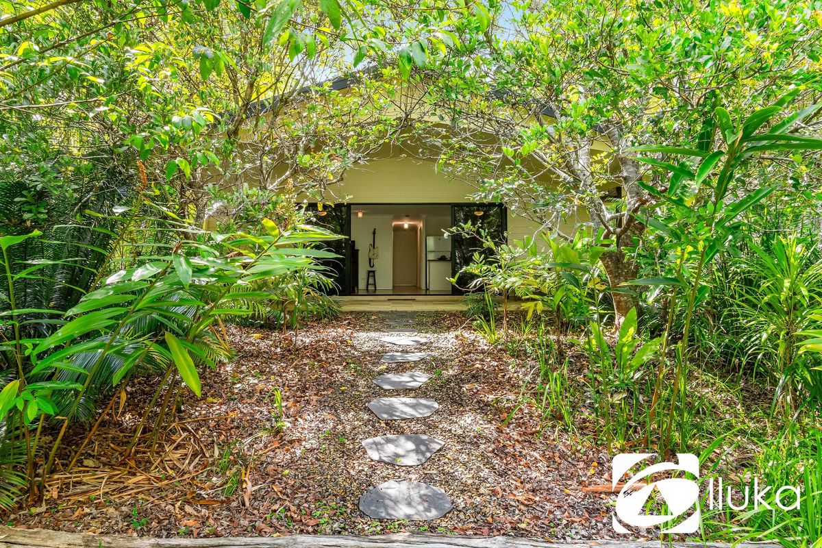 99 Emu Drive, Woombah