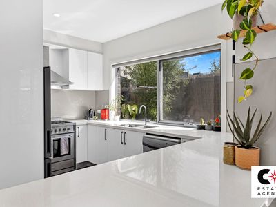 11 ORR COURT, Laverton